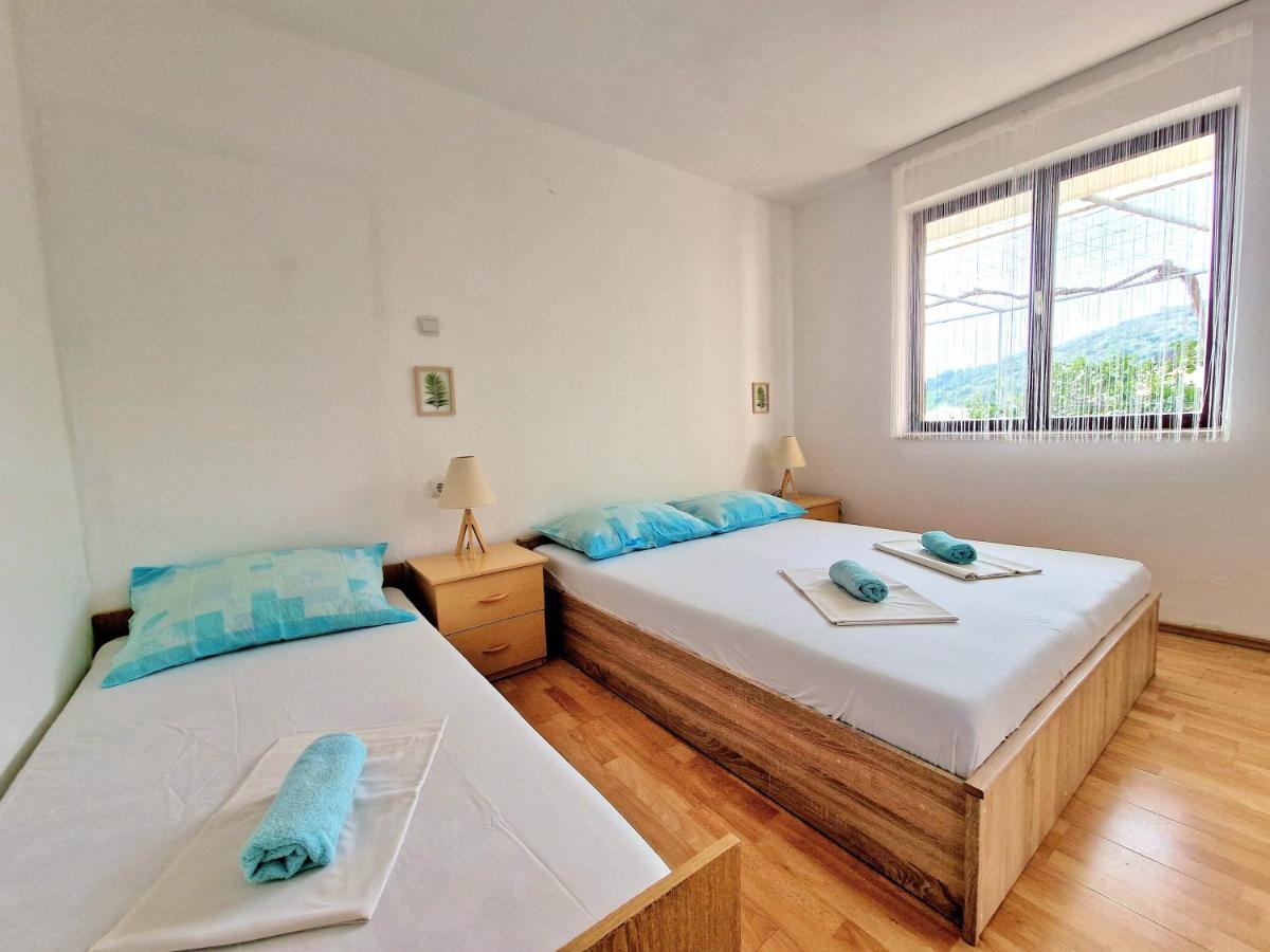 Apartments By The Sea Podaca, Makarska - 6874 외부 사진